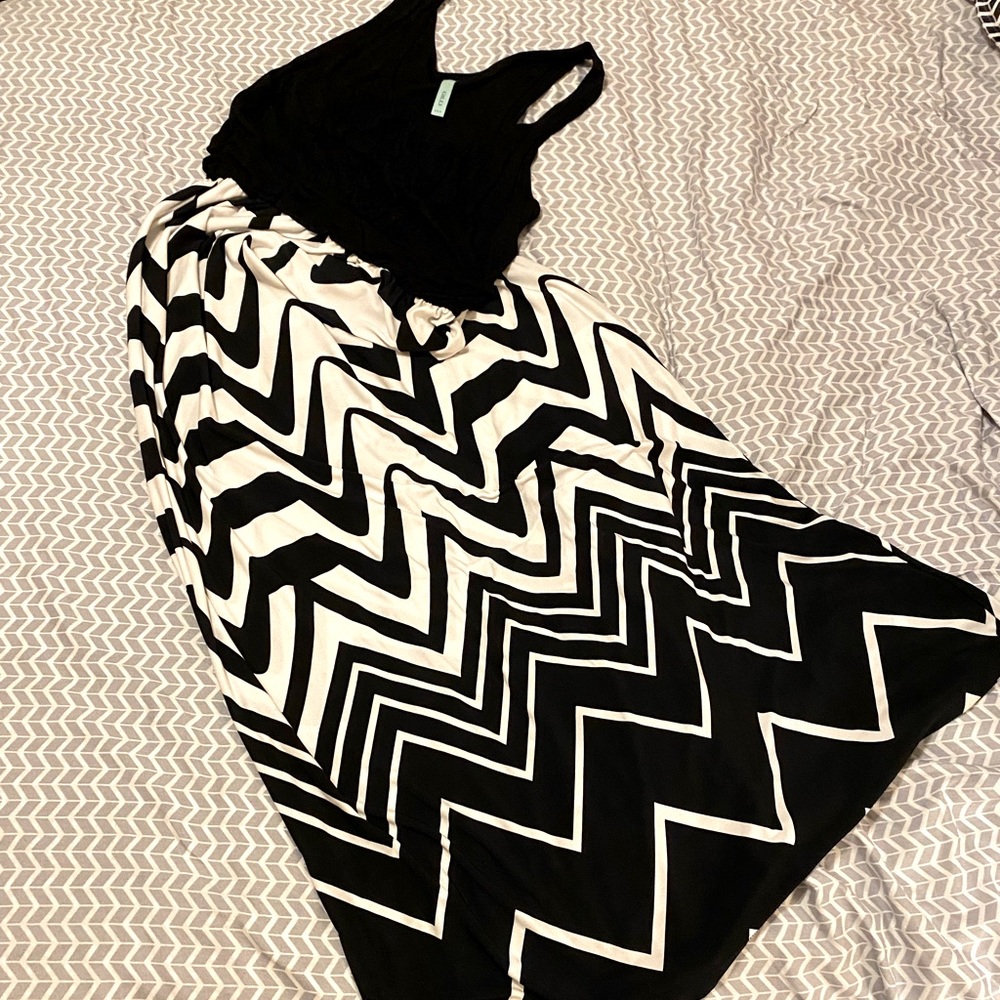 Black and white maxi dress